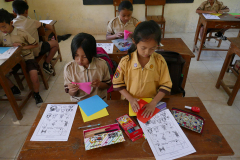 Part of our educational programme is to teach children and their families about the slow lorises living on their farms