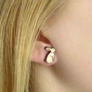 hare-earrings-layla-amber-wearing-ptes