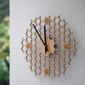 PTES-Bamboo-clock-on-mounted-on-wall-BU-Product